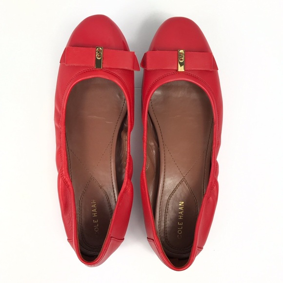 COLE HAAN Red Leather Ballet Flats Slippers w/Patent Cap Toe & Bow Womens 11B - Picture 2 of 9